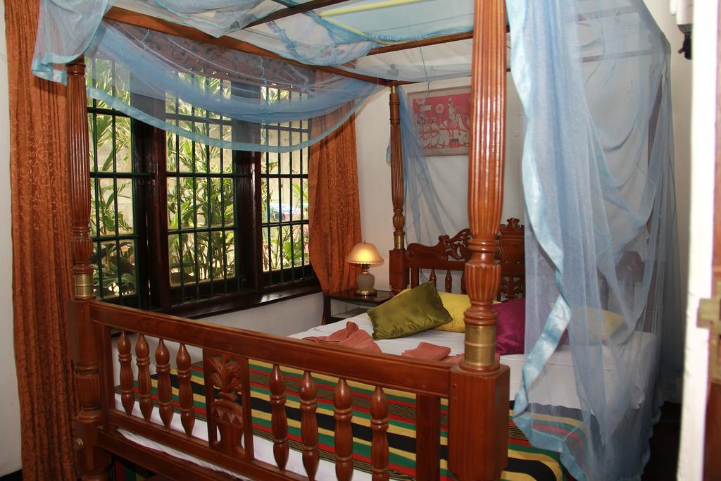 Traditional Kandyan House Room photo