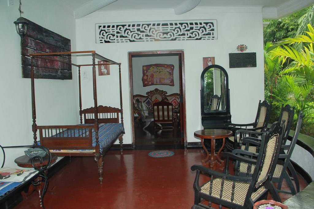 Traditional Kandyan House Exterior photo